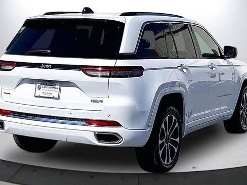 Certified 2023 Jeep Grand Cherokee Overland w/ Luxury Tech Group IV image 9