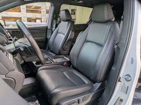 Used 2025 Honda Odyssey Sport-L image 23