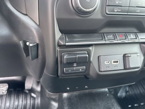 Used 2022 Chevrolet Silverado 2500 W/T w/ WT Convenience Package image 27