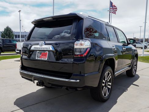 Certified 2022 Toyota 4Runner Limited AWD/4WD image 8