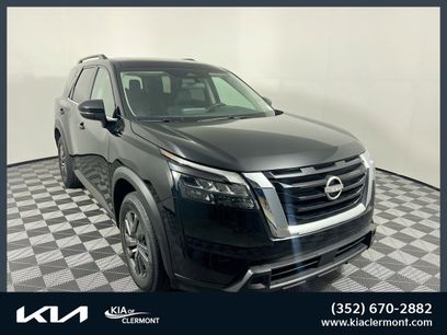 Used 2024 Nissan Pathfinder SV