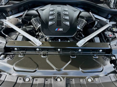 Used 2025 BMW X7 M60i image 35