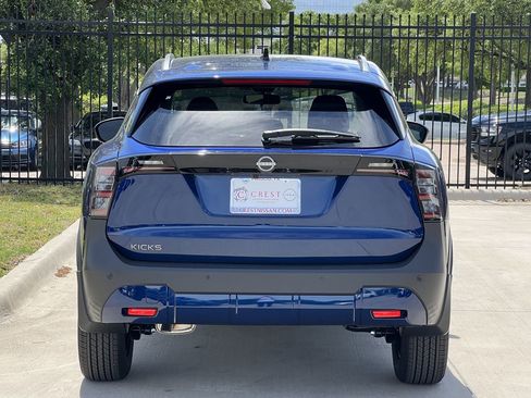 New 2026 Nissan Kicks SV image 5