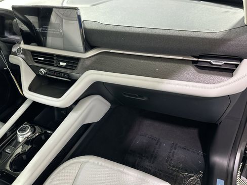 New 2026 Ford Explorer Platinum w/ LUX Leather Package image 36