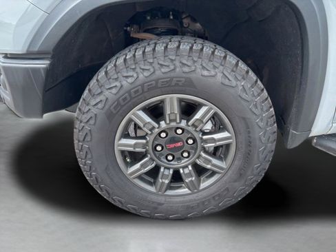 Used 2024 GMC Sierra 1500 AT4X AWD/4WD image 16