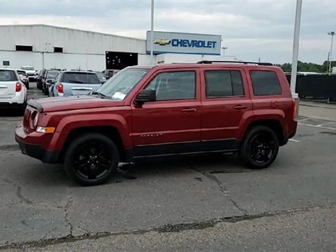 Used 2014 Jeep Patriot Latitude image 5