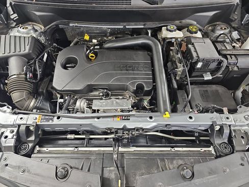 Certified 2024 Chevrolet Equinox LS w/ LS Convenience Package FWD image 34