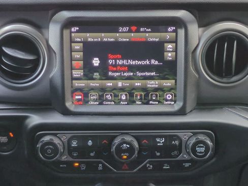 Used 2022 Jeep Wrangler Unlimited Sport w/ Sun And Sound Package AWD/4WD image 27