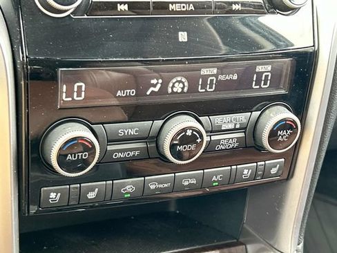 Used 2021 Subaru Ascent Touring w/ Popular Package #2A AWD/4WD image 42