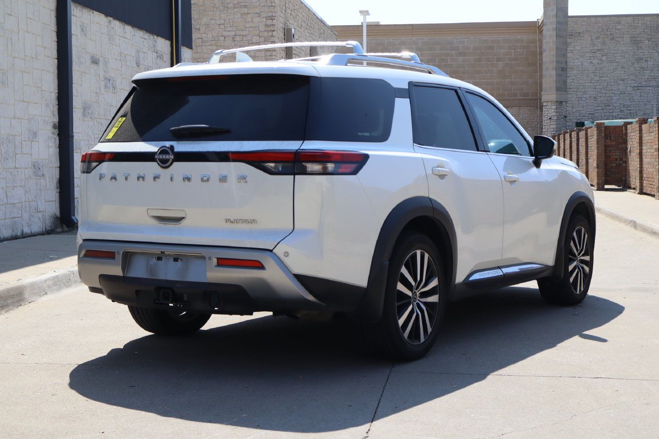 Used 2024 Nissan Pathfinder Platinum w/ Cargo Package FWD image 3