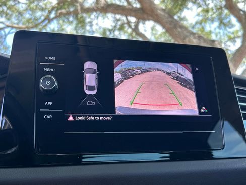 Used 2025 Volkswagen Jetta S image 32