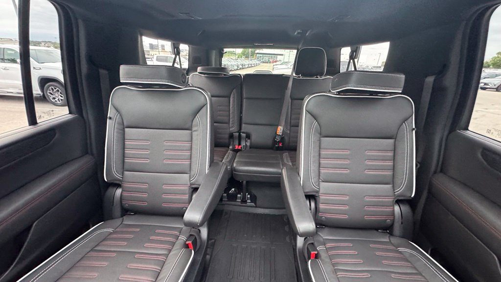 Used 2025 GMC Yukon XL AT4 Ultimate w/ LPO, Floor Liner Package AWD/4WD image 31