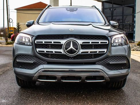 Used 2022 Mercedes-Benz GLS 450 4MATIC image 2