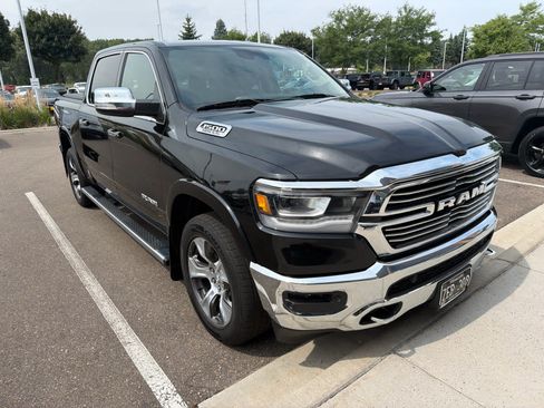 Used 2019 RAM 1500 Laramie AWD/4WD image 2