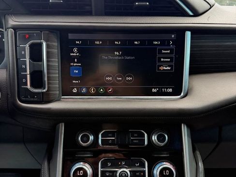 Used 2021 GMC Yukon Denali w/ Denali Premium Package RWD image 24