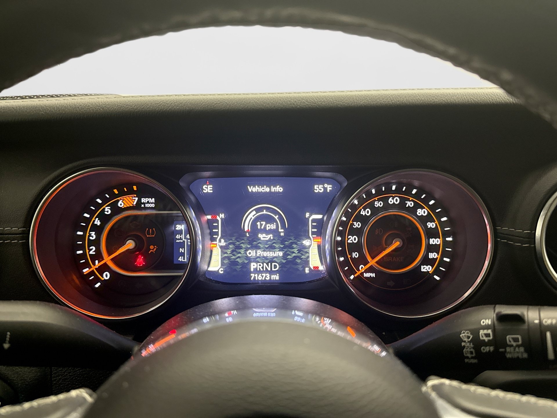Used 2019 Jeep Wrangler Unlimited Sahara w/ Dual Top Group AWD/4WD image 9