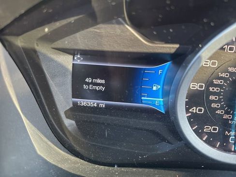 Used 2014 Ford Explorer XLT w/ Equipment Group 202A image 17