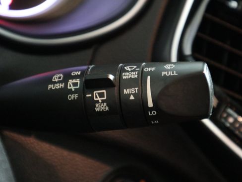 Used 2019 Jeep Cherokee Limited AWD/4WD image 31