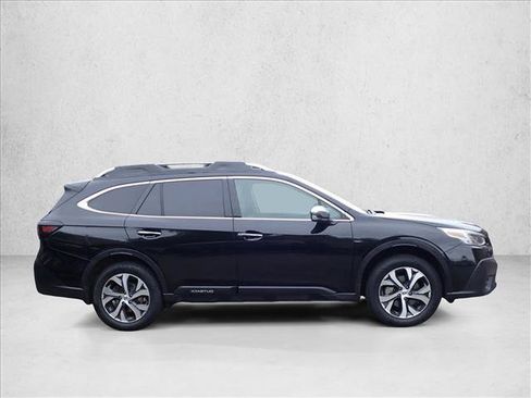Used 2020 Subaru Outback Touring XT AWD/4WD image 4
