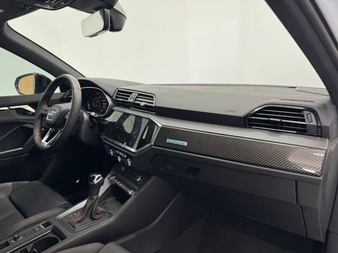 Used 2025 Audi Q3 2.0T Premium Plus image 37