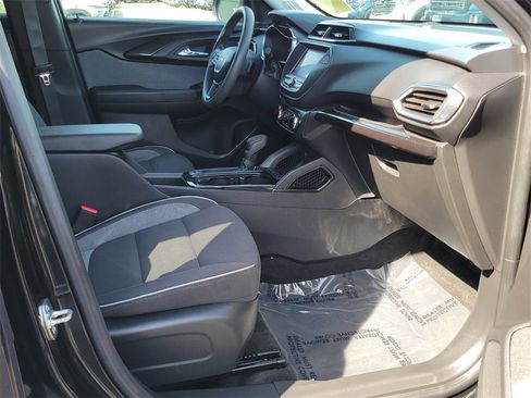 Used 2023 Chevrolet TrailBlazer LT image 9