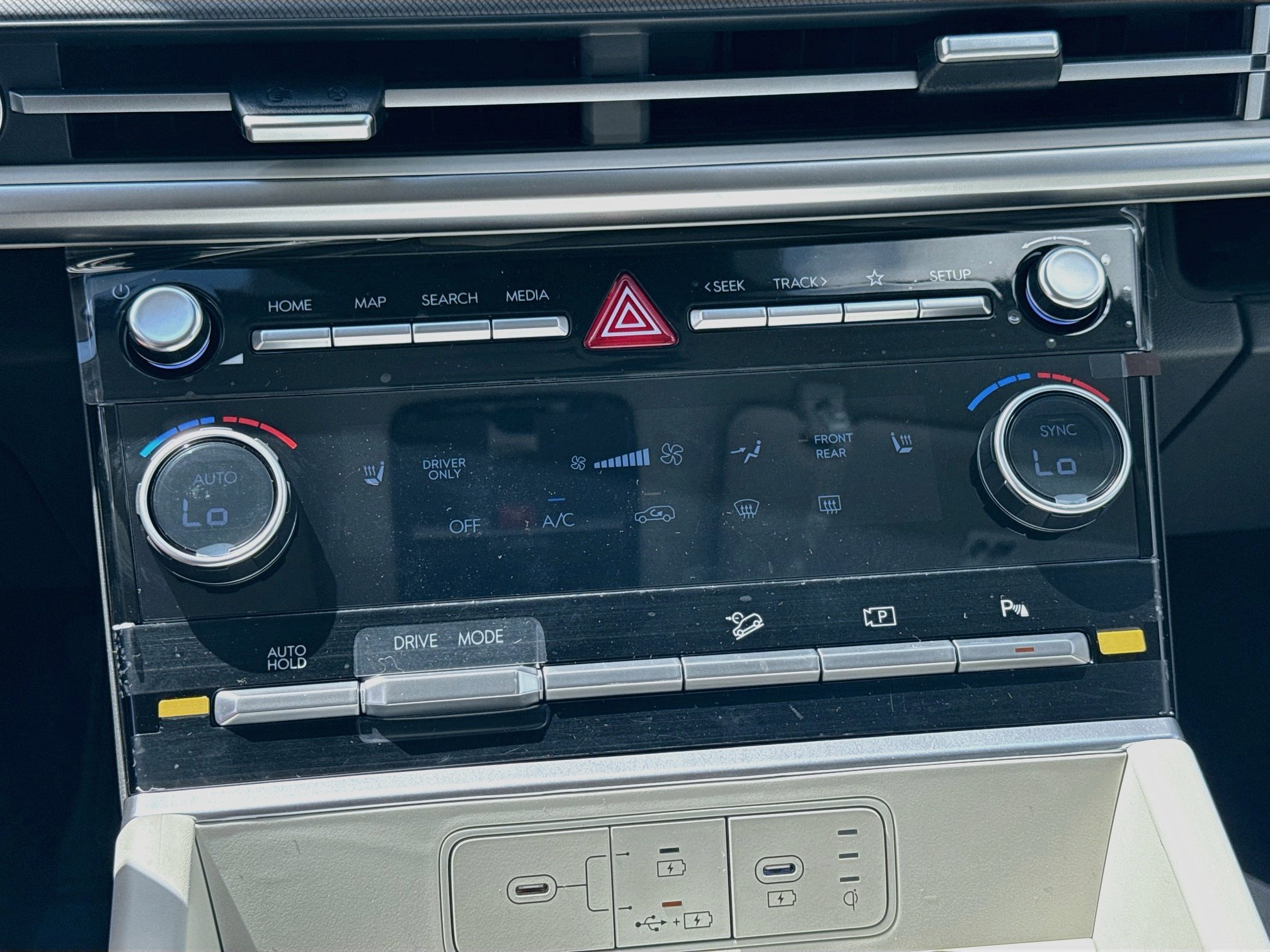 New 2027 Hyundai Santa Fe SEL FWD image 12