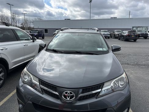 Used 2013 Toyota RAV4 XLE image 2