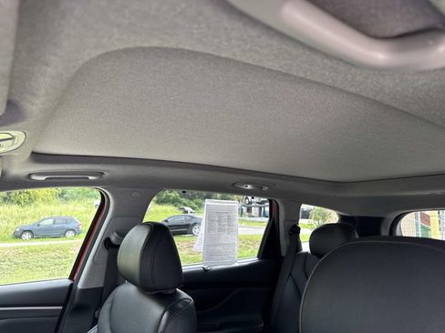 Used 2019 Hyundai Santa Fe Limited AWD/4WD image 32