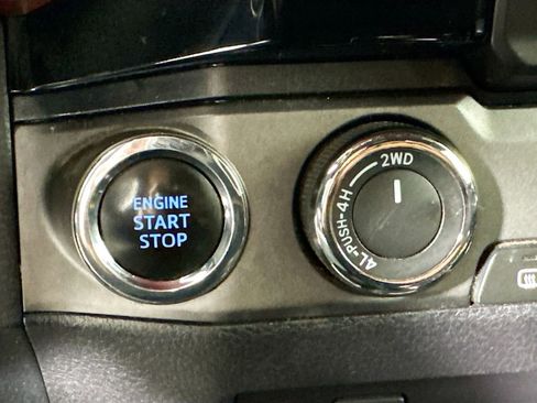 Used 2016 Toyota Tacoma TRD Off-Road w/ Towing Package image 23