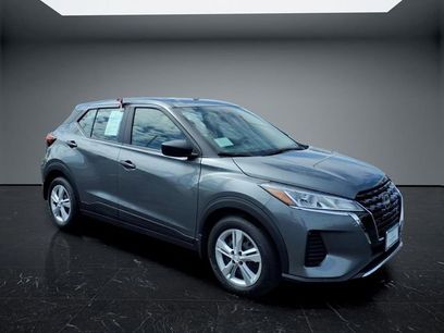Certified 2025 Nissan Kicks Play S