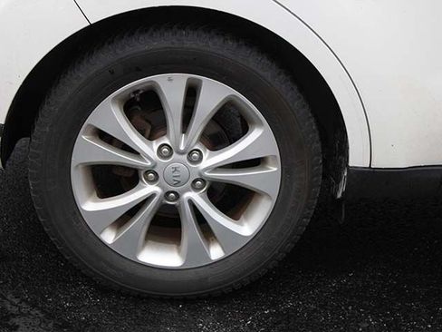 Used 2016 Kia Soul + FWD image 8