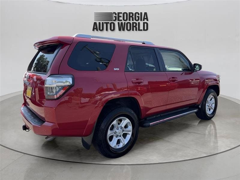 Used 2016 Toyota 4Runner SR5 AWD/4WD image 17