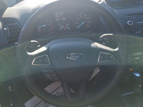 Used 2017 Ford Escape SE image 10