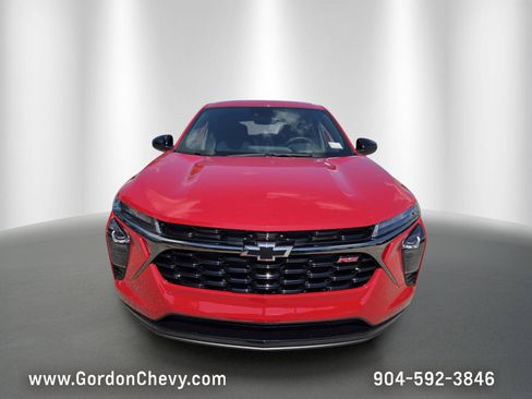 New 2026 Chevrolet Trax RS w/ Sunroof Package FWD image 11