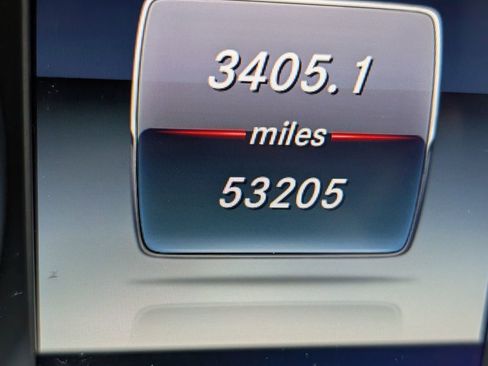 Used 2017 Mercedes-Benz GLC 300 4MATIC Coupe image 18