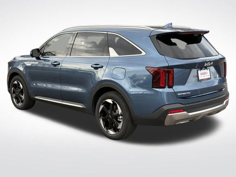 Used 2025 Kia Sorento SX Prestige image 3