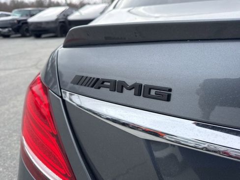 Used 2018 Mercedes-Benz E 63 AMG S image 31