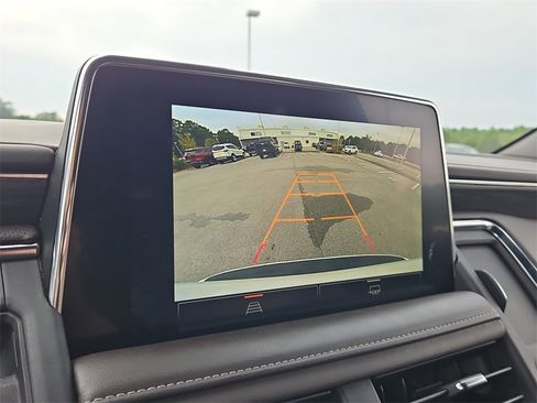 Used 2023 GMC Yukon XL SLT image 22