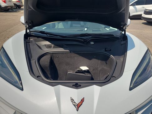 Used 2023 Chevrolet Corvette Stingray Premium Conv w/ Stealth Interior Trim Package RWD image 9