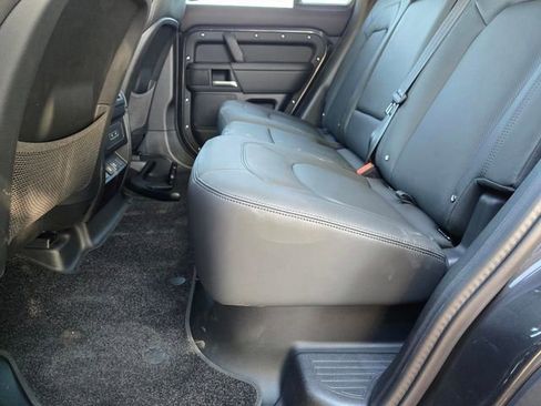 Used 2025 Land Rover Defender 110 S image 7