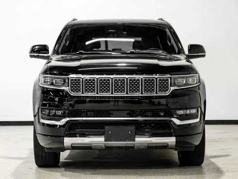 Used 2022 Jeep Grand Wagoneer Series II w/ Convenience Group III AWD/4WD image 3