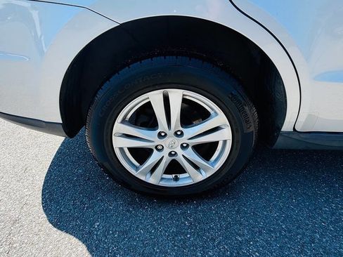 Used 2012 Hyundai Santa Fe Limited w/ Navigation Pkg 4 AWD/4WD image 14