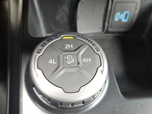 Certified 2025 Ford Bronco 2-Door image 18