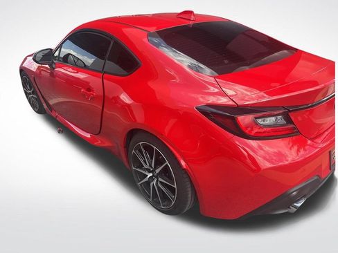 Used 2024 Toyota GR86 RWD image 2