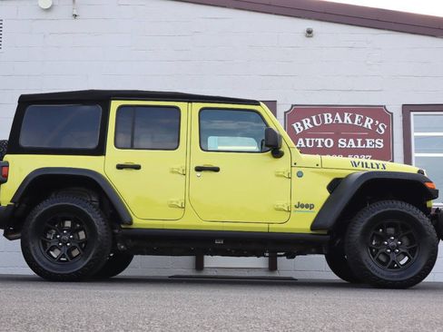 Used 2024 Jeep Wrangler Unlimited AWD/4WD image 1