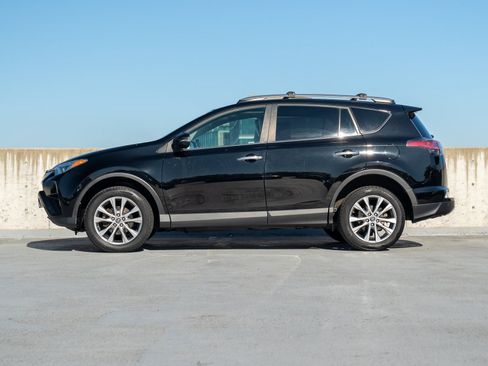 Used 2017 Toyota RAV4 Limited w/ All Weather Liner Package AWD/4WD image 3