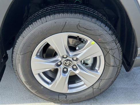 New 2025 Toyota RAV4 XLE image 15