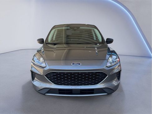 Used 2022 Ford Escape SE w/ Convenience Package FWD image 2