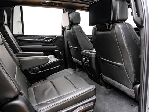 Used 2024 GMC Yukon XL Denali w/ Max Trailering Package image 34