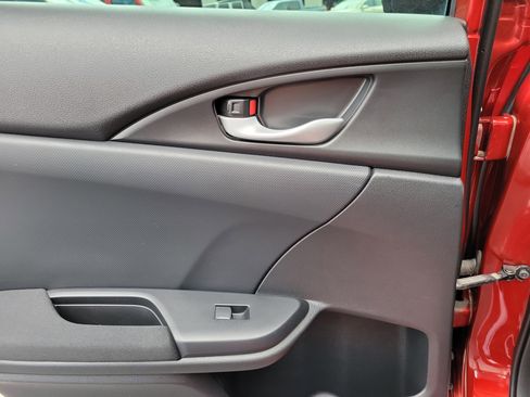 Used 2019 Honda Civic EX image 12